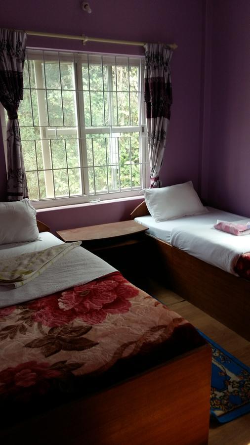 Hotel Bhadrakali Pokhara Inn Exterior photo